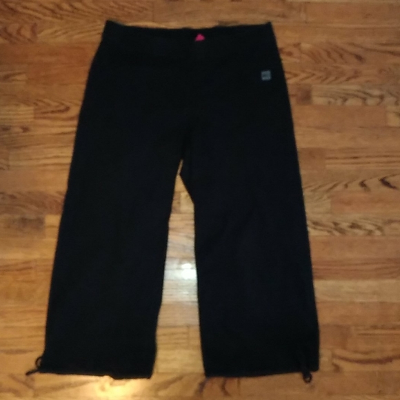 MEC Organic Capris - Picture 3 of 4